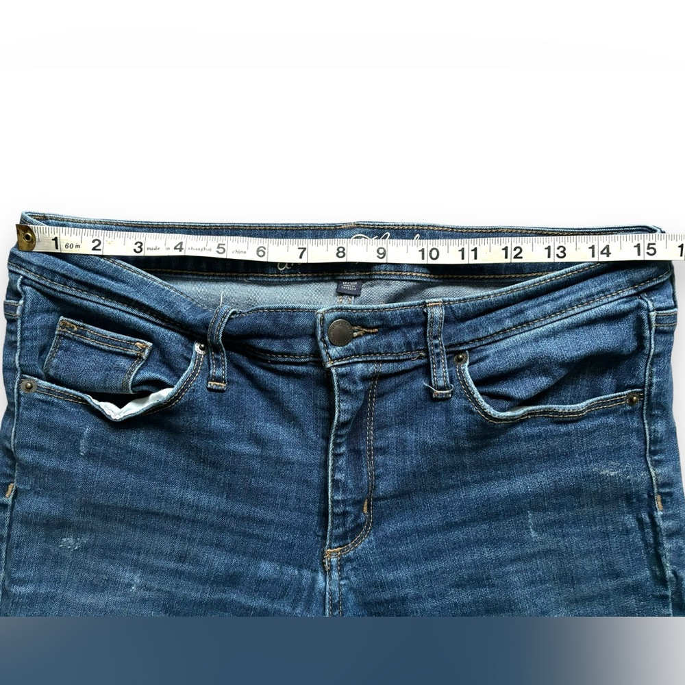 Universal Thread, Distressed, Mid Rise Skinny size 10/30 - Picture 5 of 10